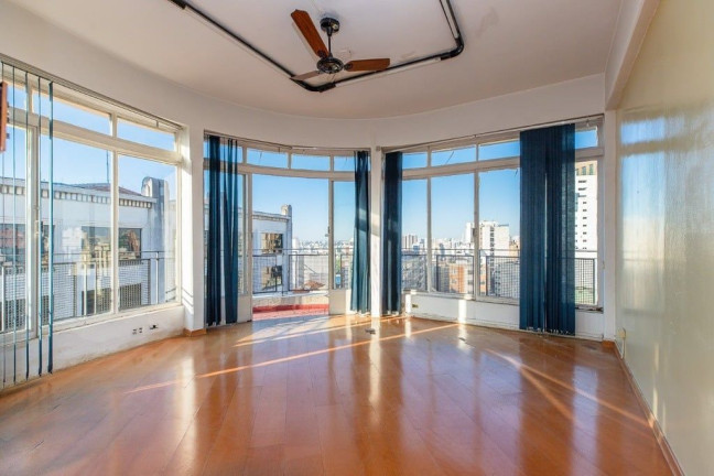 Sala Comercial à Venda, 353 m² em Centro - São Paulo