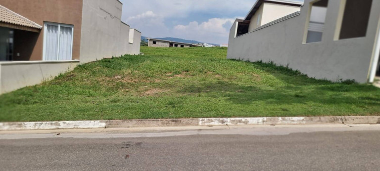 Terreno em Condomínio à Venda, 250 m² em Jacaré - Itupeva