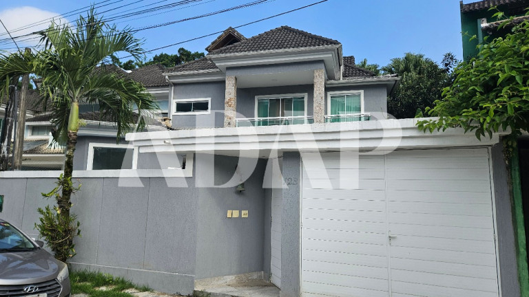 Casa com 4 Quartos à Venda, 256 m² em Vargem Pequena - Rio De Janeiro