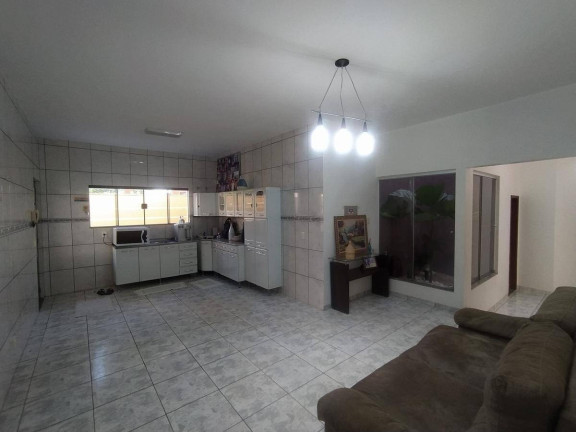 Imagem Casa com 3 Quartos à Venda, 200 m² em Tangará Da Serra Imagem Casa com 3 Quartos à Venda, 200 m² em Tangará Da Serra