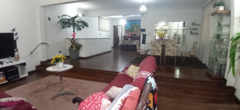 Imagem Casa com 3 Quartos à Venda, 185 m² em Embaré - Santos Imagem Casa com 3 Quartos à Venda, 185 m² em Embaré - Santos