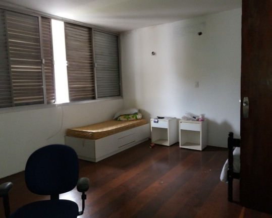 Imagem Sobrado com 4 Quartos à Venda, 519 m² em Jardim Petrópolis - São Paulo
