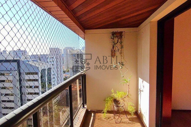 Imagem Apartamento com 4 Quartos à Venda, 129 m² em Campo Belo - São Paulo