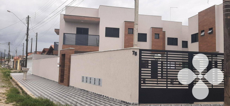 Imagem Imóvel com 2 Quartos à Venda, 132 m² em Vila Anhanguera - Mongaguá