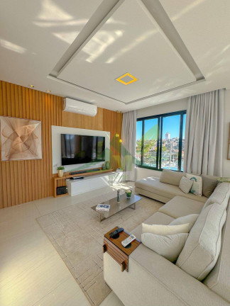 Imagem Casa com 3 Quartos à Venda, 700 m² em Nova Gardenia - Atibaia Imagem Casa com 3 Quartos à Venda, 700 m² em Nova Gardenia - Atibaia