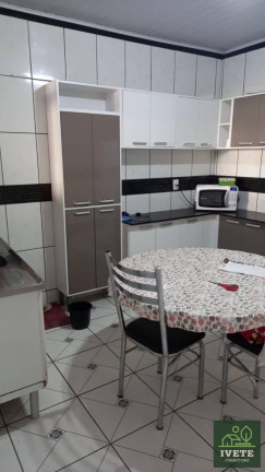 Imagem Casa com 2 Quartos à Venda, 130 m² Imagem Casa com 2 Quartos à Venda, 130 m²