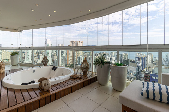 Imagem Apartamento com 3 Quartos à Venda, 280 m² em Boqueirão - Santos