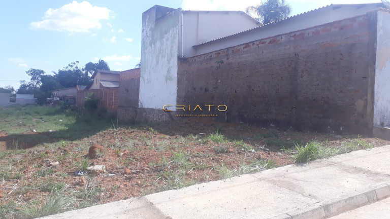 Terreno à Venda, 300 m² em Residencial Monte Sinai - Anápolis
