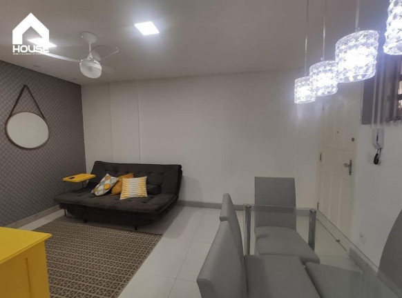 Imagem Apartamento com 2 Quartos à Venda, 70 m² em Centro - Guarapari