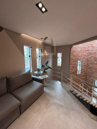 Imagem Casa com 3 Quartos à Venda, 295 m² em Jordanópolis - São Bernardo Do Campo Imagem Casa com 3 Quartos à Venda, 295 m² em Jordanópolis - São Bernardo Do Campo