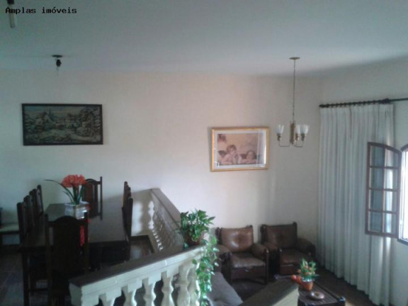 Imagem Casa com 3 Quartos à Venda, 150 m² em Centro - Mateus Leme