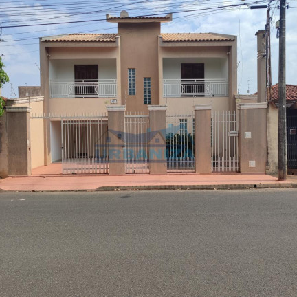 Casa com 3 Quartos à Venda, 212 m² em Jardim Costa Rica - Birigui