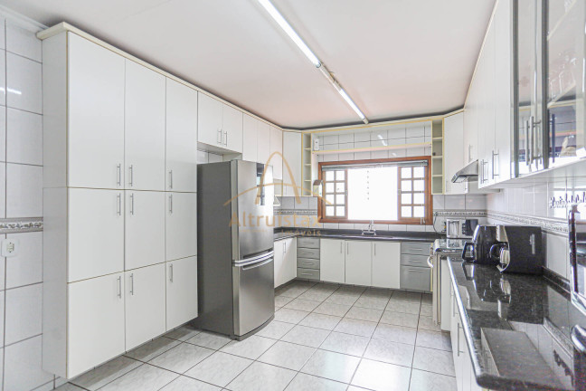 Imagem Casa com 3 Quartos à Venda, 243 m² em Umuarama - Osasco