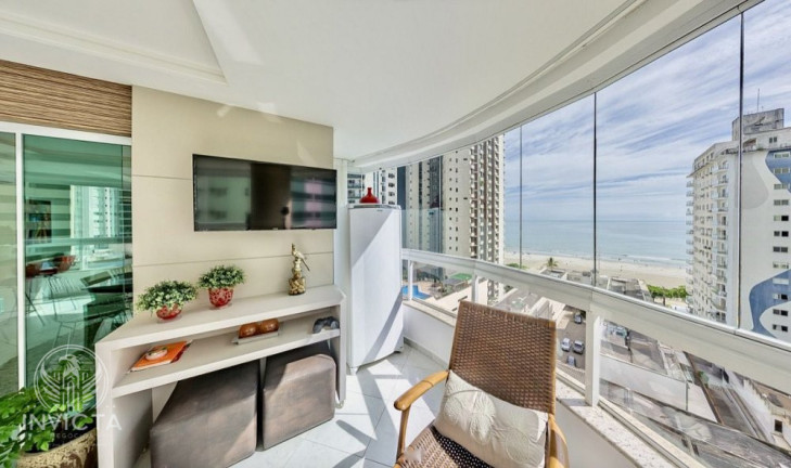 Imagem Apartamento com 3 Quartos à Venda, 190 m² em Centro - Balneário Camboriú Imagem Apartamento com 3 Quartos à Venda, 190 m² em Centro - Balneário Camboriú