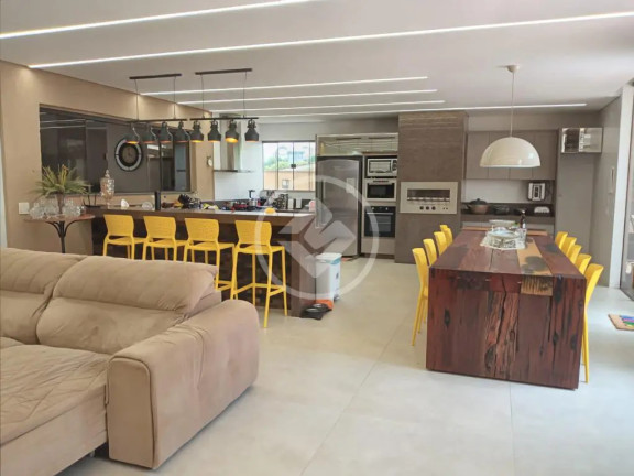 Imagem Casa com 4 Quartos à Venda, 438 m² em Condomínio Do Lago - Goiânia Imagem Casa com 4 Quartos à Venda, 438 m² em Condomínio Do Lago - Goiânia