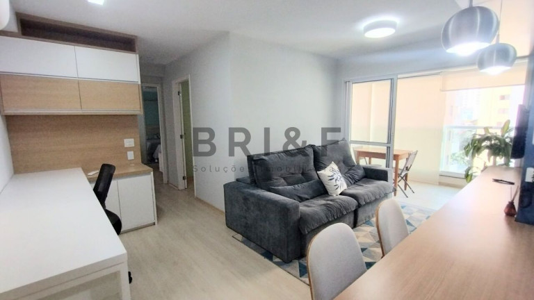 Apartamento com 2 Quartos para Alugar, 67 m² em Brooklin - São Paulo