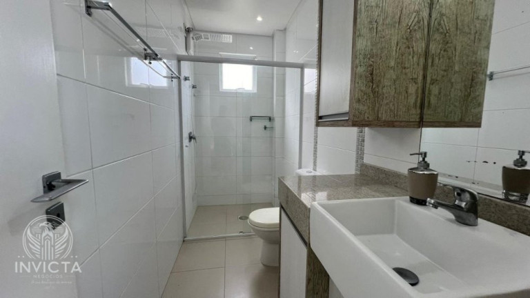 Imagem Apartamento com 3 Quartos à Venda, 110 m² em Centro - Balneário Camboriú Imagem Apartamento com 3 Quartos à Venda, 110 m² em Centro - Balneário Camboriú