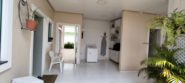 Imagem Casa de Condomínio com 6 Quartos para Alugar, 394 m² em Ponta Negra - Manaus Imagem Casa de Condomínio com 6 Quartos para Alugar, 394 m² em Ponta Negra - Manaus