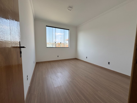 Imagem Casa com 3 Quartos à Venda, 170 m² em R$850.000,00 // Parque Xangri-lá - Contagem Imagem Casa com 3 Quartos à Venda, 170 m² em R$850.000,00 // Parque Xangri-lá - Contagem