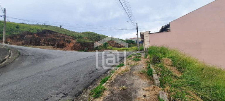 Imagem Terreno à Venda, 420 m² em Residencial Monte Verde - Poços De Caldas Imagem Terreno à Venda, 420 m² em Residencial Monte Verde - Poços De Caldas