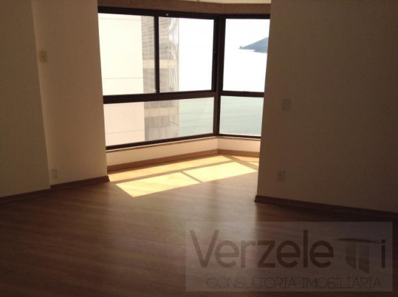 Imagem Apartamento com 5 Quartos à Venda, 360 m² em Centro - Balneário Camboriú