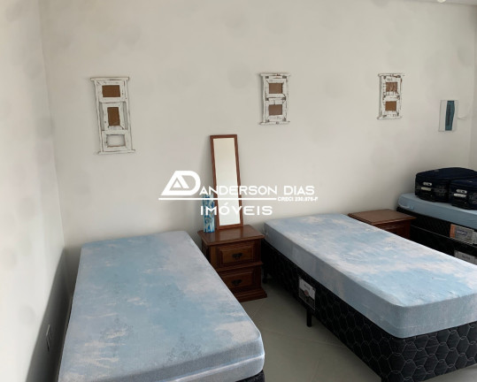 Imagem Casa com 3 Quartos à Venda, 180 m² em Centro - Caraguatatuba