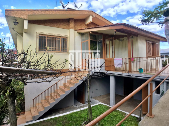 Imagem Casa com 3 Quartos à Venda, 192 m² em Centro - Carlos Barbosa Imagem Casa com 3 Quartos à Venda, 192 m² em Centro - Carlos Barbosa