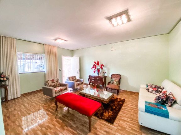 Imagem Sobrado com 3 Quartos à Venda, 214 m² em Centro - Caldas Novas