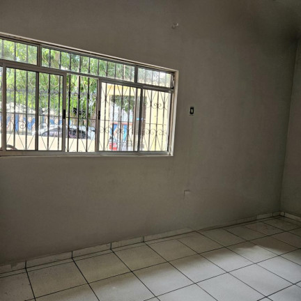 Imagem Casa com 2 Quartos para Alugar, 75 m² em Sacramenta - Belém