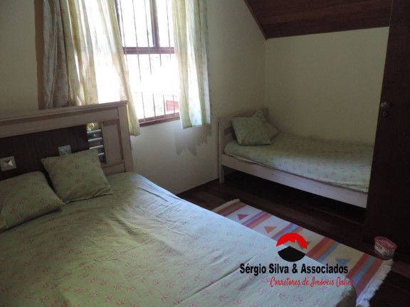 Imagem Casa com 3 Quartos à Venda, 1 m² em Campos Do Jordão