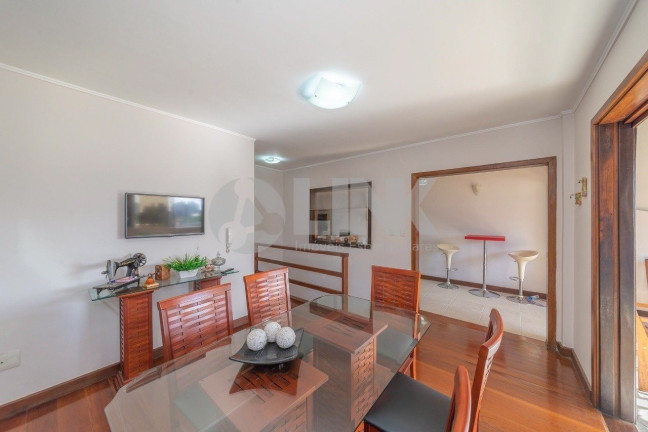 Imagem Imóvel com 2 Quartos à Venda, 200 m² em Petrópolis - Porto Alegre