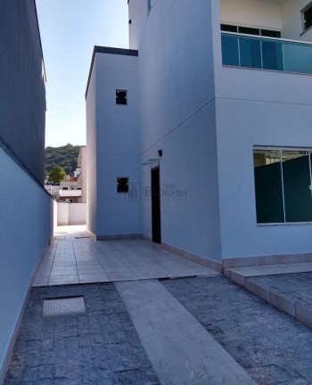 Imagem Sobrado com 3 Quartos à Venda, 130 m² em Ariribá - Balneário Camboriú Imagem Sobrado com 3 Quartos à Venda, 130 m² em Ariribá - Balneário Camboriú