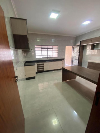 Imagem Casa com 3 Quartos à Venda, em Cristais Paulista - Cristais Paulista Imagem Casa com 3 Quartos à Venda, em Cristais Paulista - Cristais Paulista