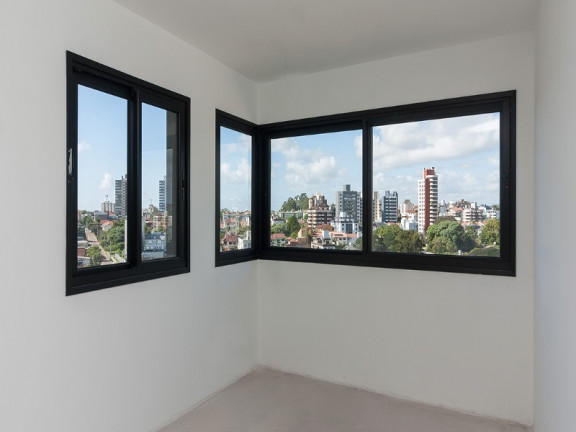 Imagem Apartamento com 3 Quartos à Venda, 76 m² em Jardim Itu - Porto Alegre Imagem Apartamento com 3 Quartos à Venda, 76 m² em Jardim Itu - Porto Alegre