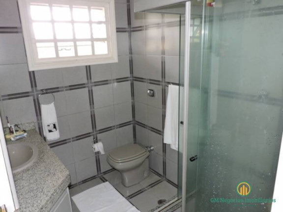 Imagem Casa de Condomínio com 5 Quartos à Venda, 1.500 m² em Carapicuíba