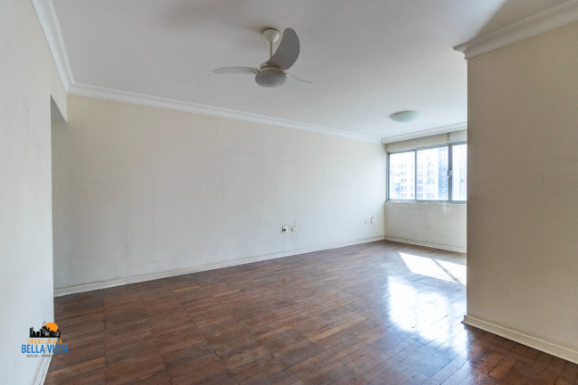 Apartamento com 2 Quartos à Venda,  em Vila Nova Conceição - São Paulo