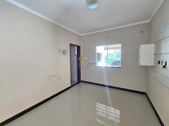 Imagem Casa com 4 Quartos à Venda, 220 m² em Vargem Grande - Teresópolis