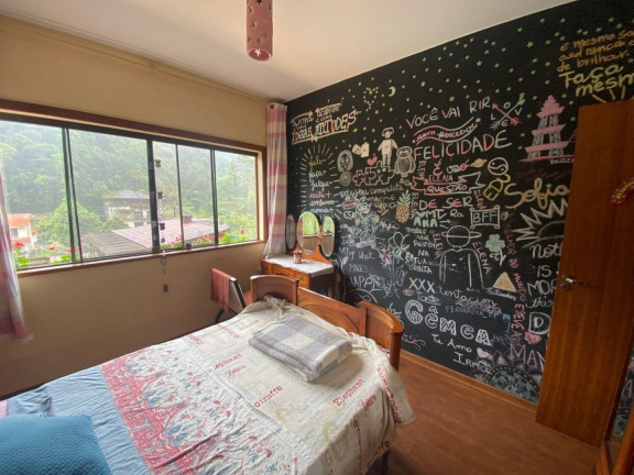 Imagem Casa com 4 Quartos à Venda, 270 m² em Carlos Guinle - Teresópolis Imagem Casa com 4 Quartos à Venda, 270 m² em Carlos Guinle - Teresópolis