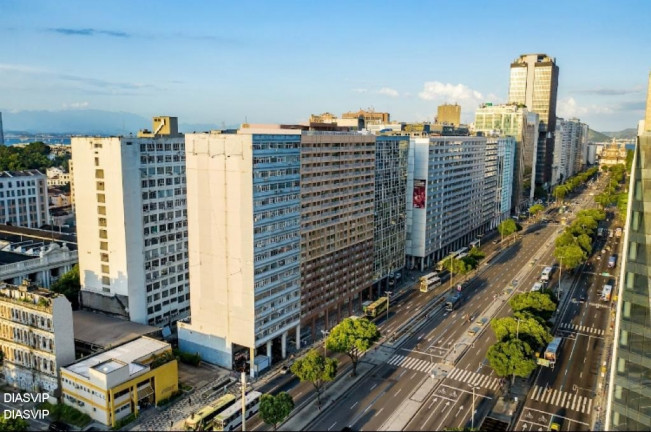 Imagem Flat com 2 Quartos à Venda, 55 m² em Centro - Rio De Janeiro Imagem Flat com 2 Quartos à Venda, 55 m² em Centro - Rio De Janeiro