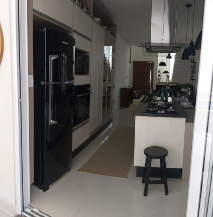 Imagem Casa com 3 Quartos à Venda, 300 m² em Cezar De Souza - Mogi Das Cruzes Imagem Casa com 3 Quartos à Venda, 300 m² em Cezar De Souza - Mogi Das Cruzes