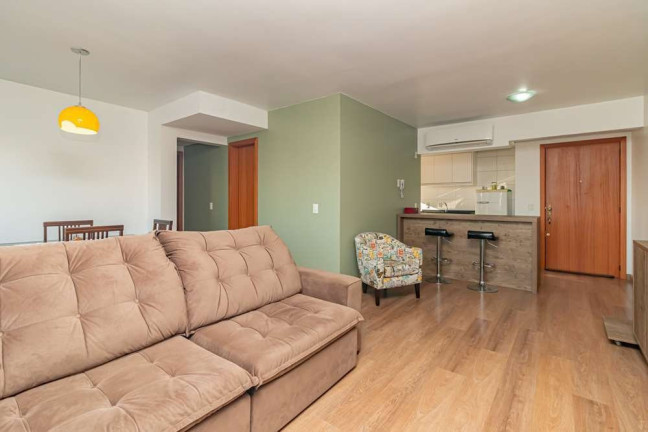 Imagem Apartamento com 2 Quartos à Venda, 71 m² em Rio Branco - Porto Alegre Imagem Apartamento com 2 Quartos à Venda, 71 m² em Rio Branco - Porto Alegre