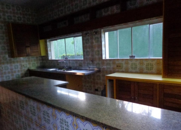 Imagem Sobrado com 4 Quartos à Venda, 850 m² em Interlagos - São Paulo