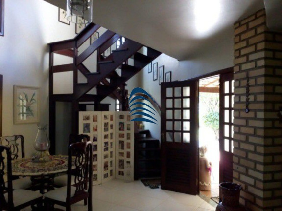 Casa com 4 Quartos à Venda, 340 m² em Busca Vida - Camaçari
