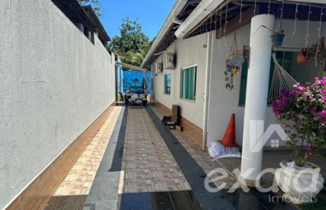 Imagem Casa com 3 Quartos à Venda, 170 m² em Manguinhos - Serra