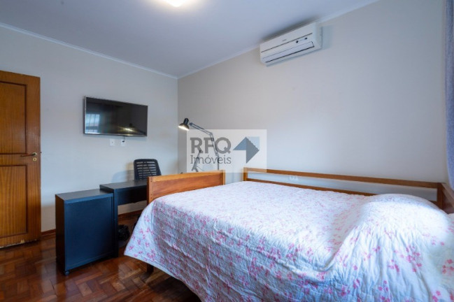 Imagem Casa com 3 Quartos à Venda, 375 m² em Planalto Paulista - São Paulo