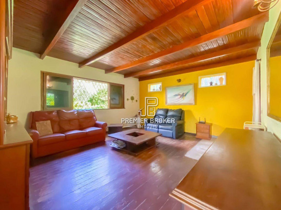 Imagem Casa com 3 Quartos à Venda, 140 m² em Granja Guarani - Teresópolis Imagem Casa com 3 Quartos à Venda, 140 m² em Granja Guarani - Teresópolis