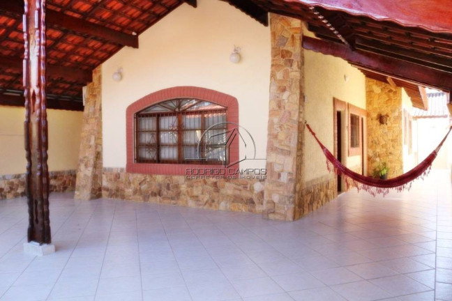 Casa com 2 Quartos à Venda, 102 m² em Maracana - Praia Grande
