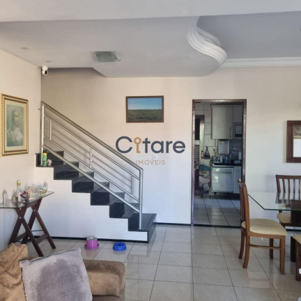 Imagem Casa com 4 Quartos à Venda, 217 m² em Edson Queiroz - Fortaleza Imagem Casa com 4 Quartos à Venda, 217 m² em Edson Queiroz - Fortaleza