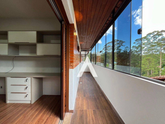 Imagem Casa com 4 Quartos à Venda, 197 m² em Alto - Teresópolis Imagem Casa com 4 Quartos à Venda, 197 m² em Alto - Teresópolis