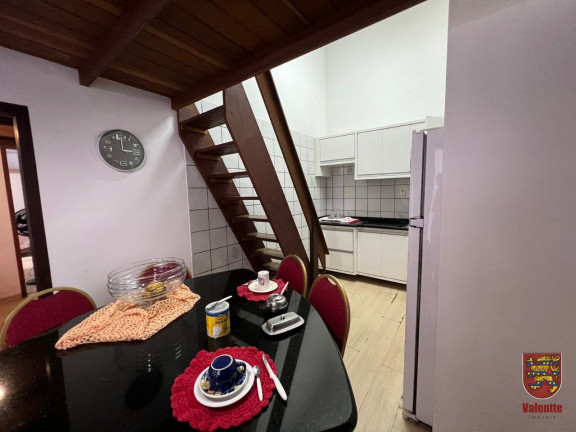 Imagem Sobrado com 4 Quartos à Venda,  em Jardim Atlântico - Florianópolis